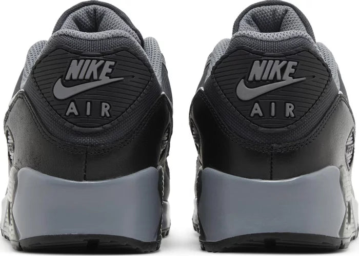 Nike Air Max 90 GORE-TEX "Dark Smoke Grey"